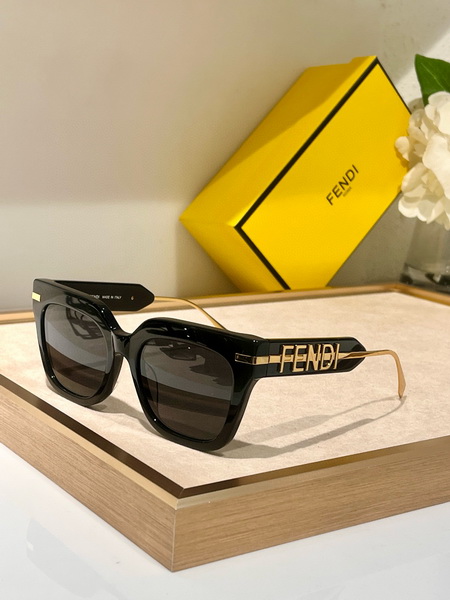 Fendi Sunglasses(AAAA)-222