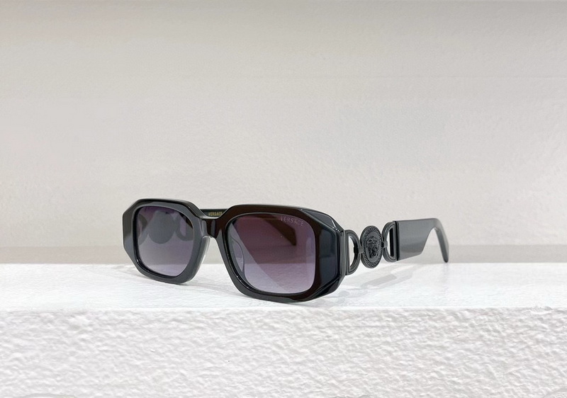 Versace Sunglasses(AAAA)-725