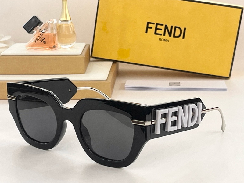 Fendi Sunglasses(AAAA)-211