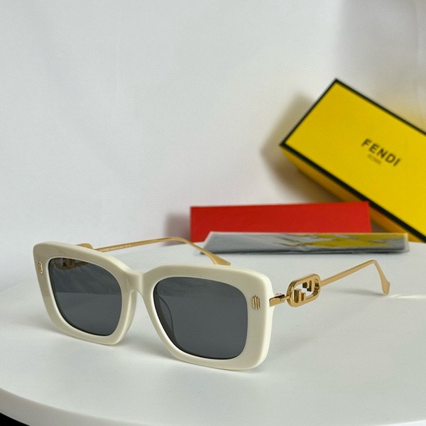 Fendi Sunglasses(AAAA)-196