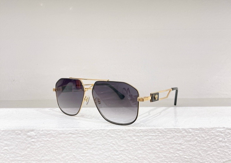 Versace Sunglasses(AAAA)-590