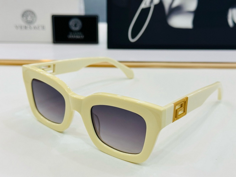 Versace Sunglasses(AAAA)-468
