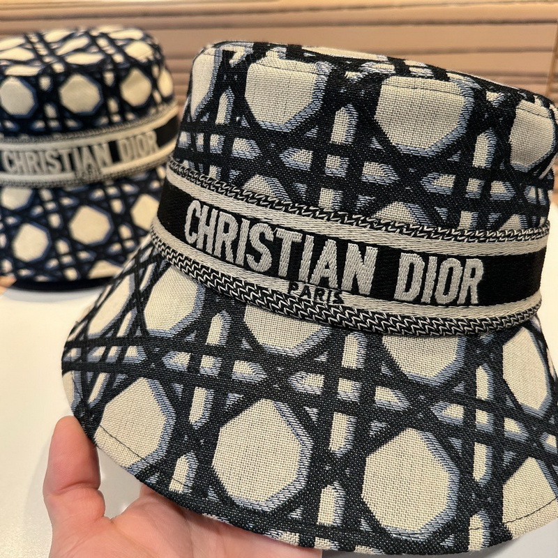 Dior Cap-300