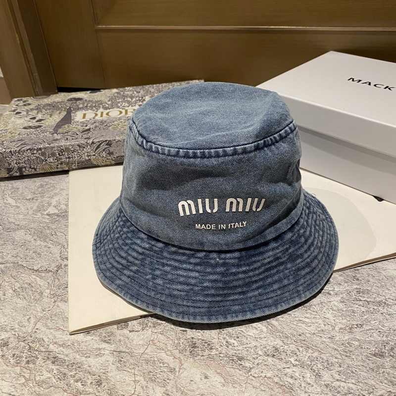 miumiu Cap-104