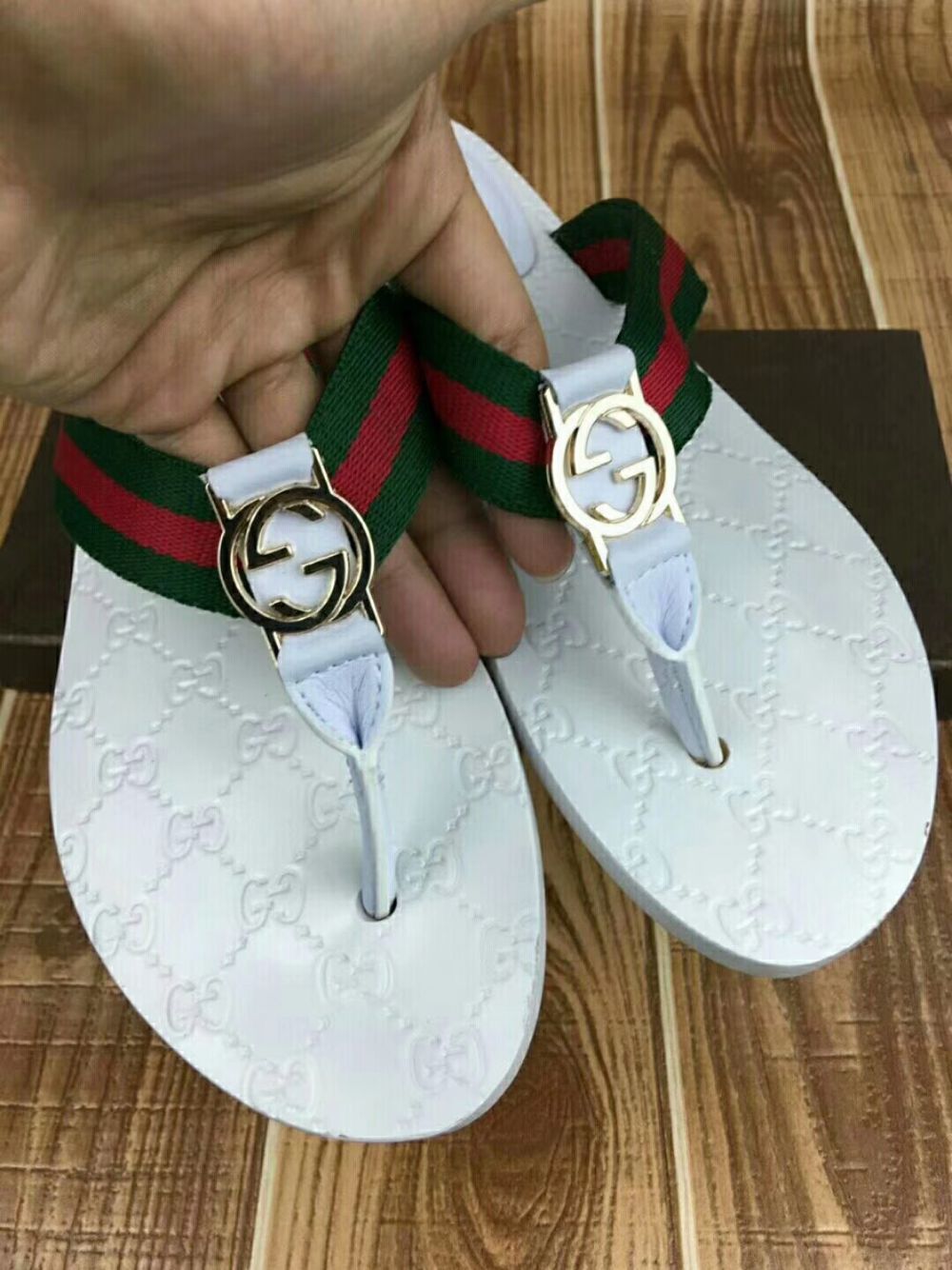 Gucci Slippers Women(AAA)-020