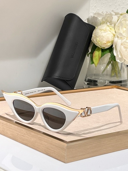 Valentino Sunglasses(AAAA)-174