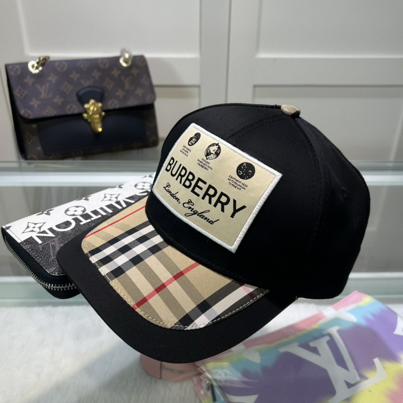 Burberry Cap-042