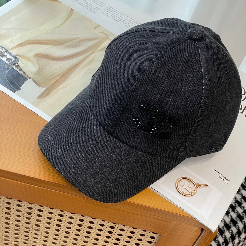 Chanel Cap-276