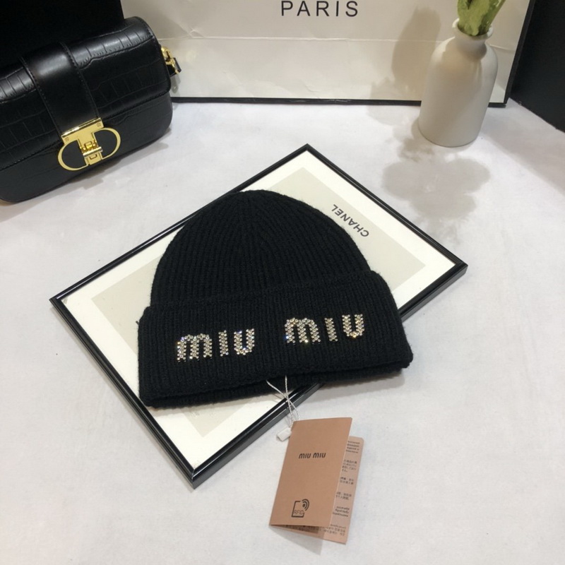 MiuMiu Beanies-017