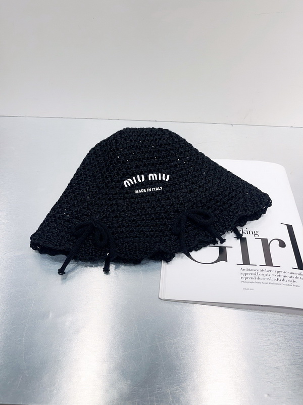 MiuMiu Beanies-054