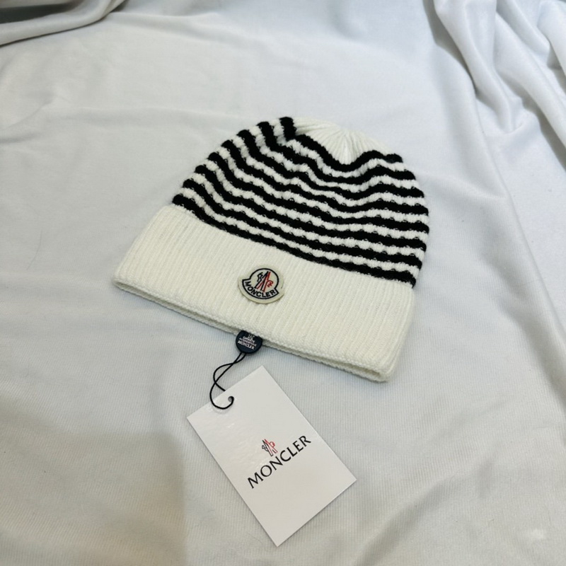 Moncler Beanies-094