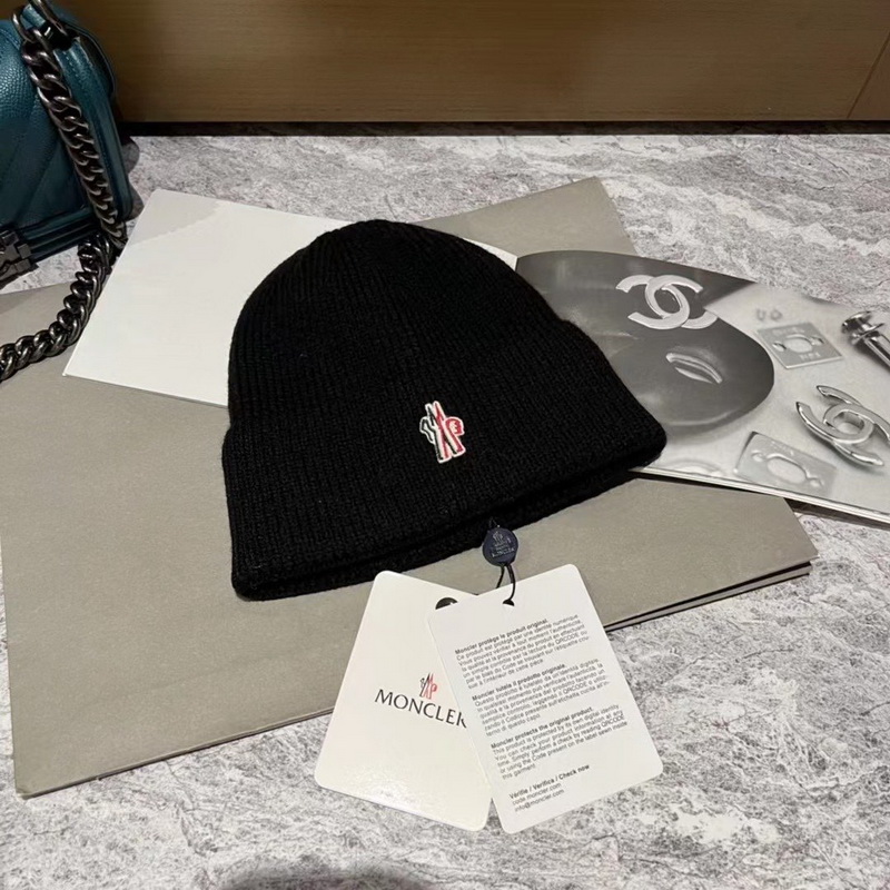 Moncler Beanies-121