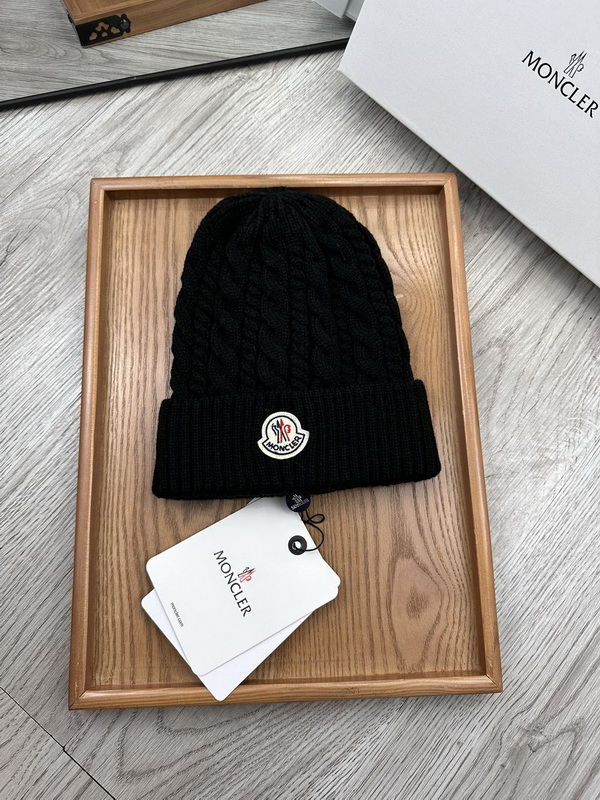 Moncler Beanies-128