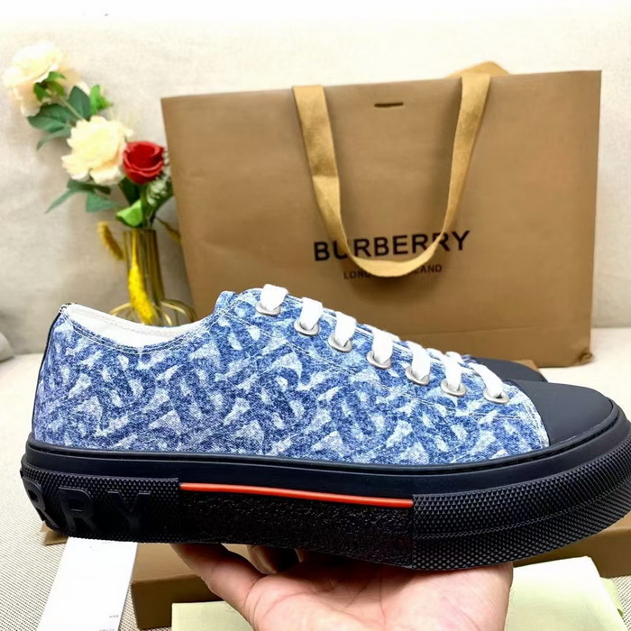 Burberry Shoes(AAA)-120