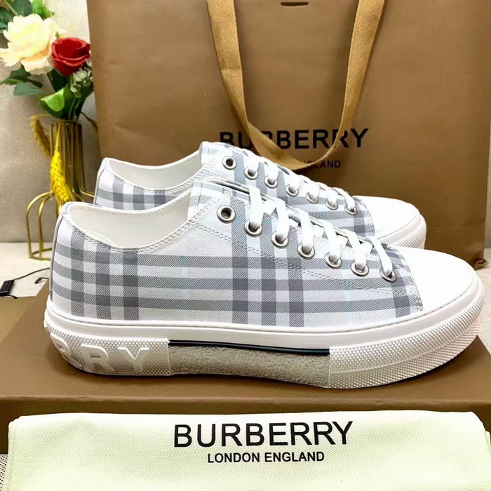 Burberry Shoes(AAA)-119