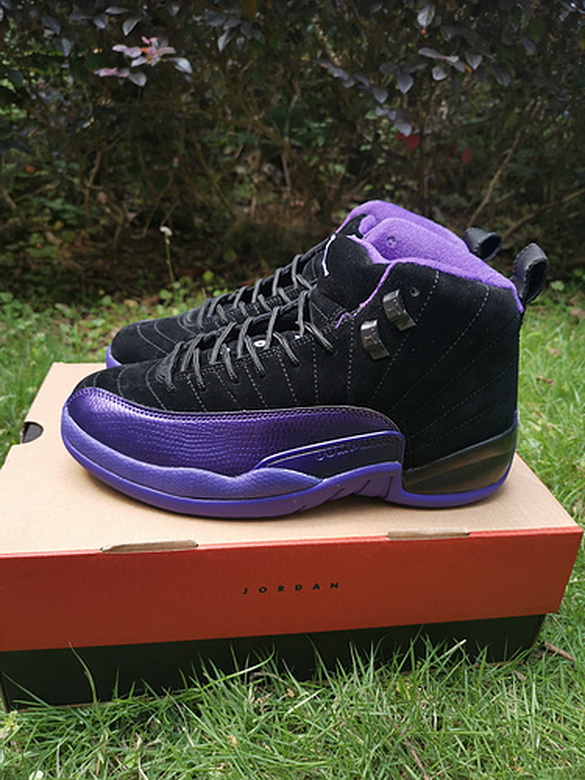 Air Jordan 12 Retro-075