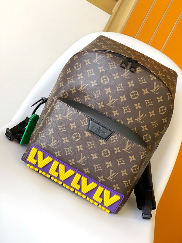 LV Backpack(AAA)-082