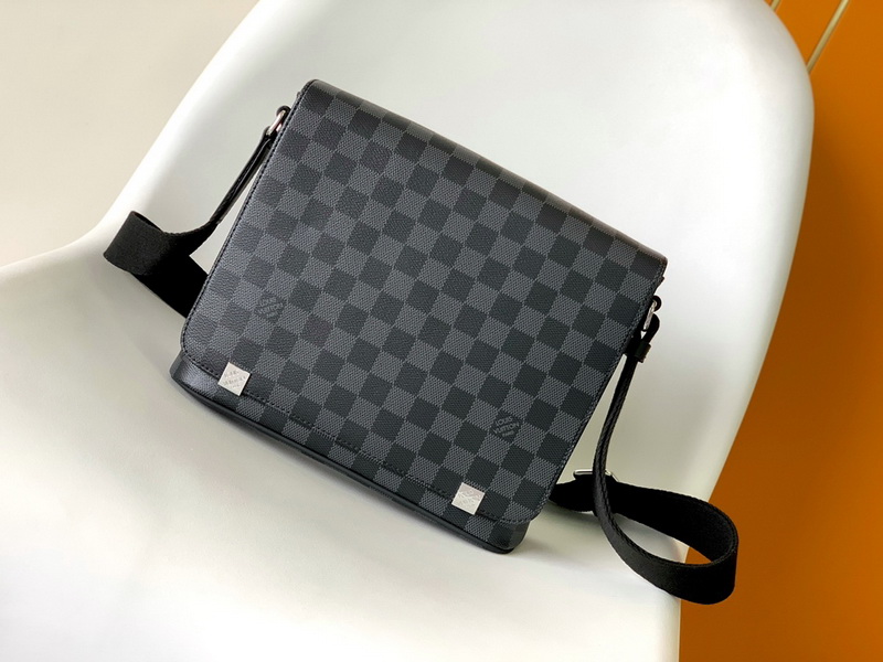 LV Handbags AAAA(Men)-117