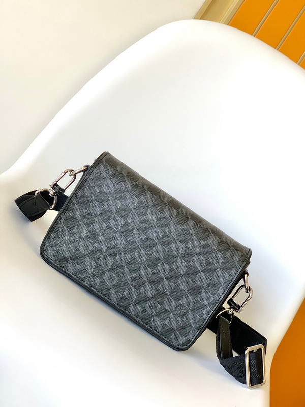 LV Handbags AAAA(Men)-129