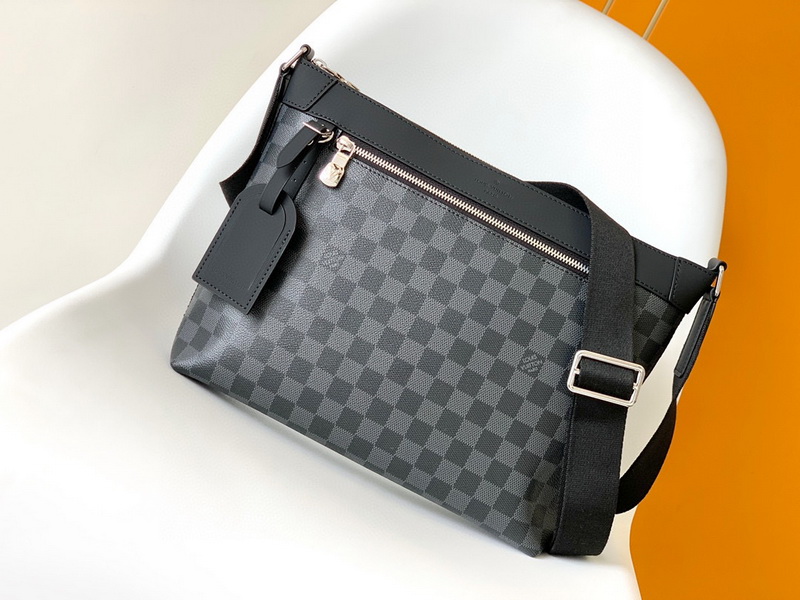 LV Handbags AAAA(Men)-134