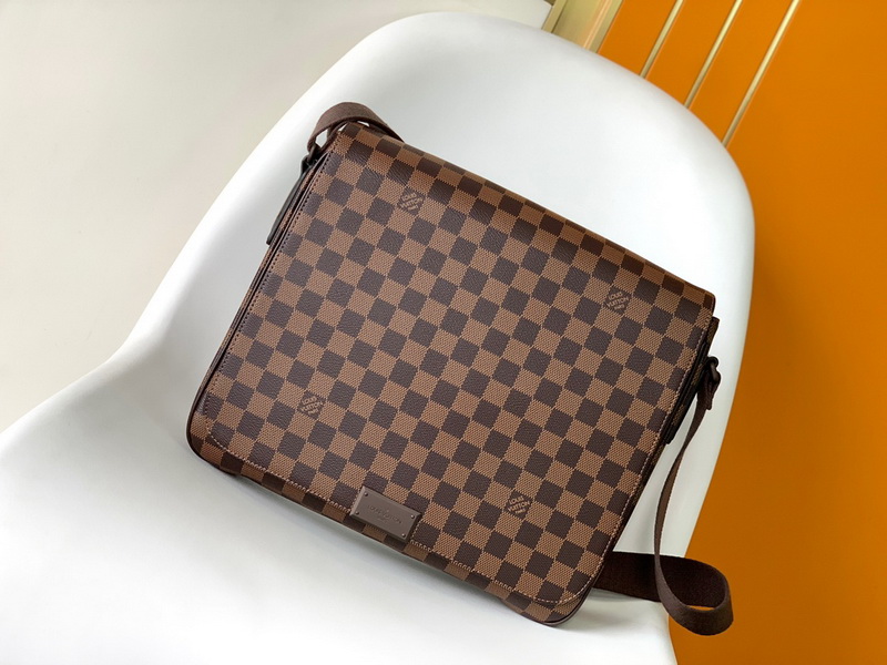 LV Handbags AAAA(Men)-139