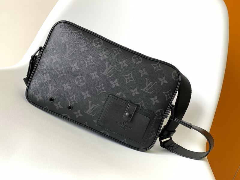 LV Handbags AAAA(Men)-152