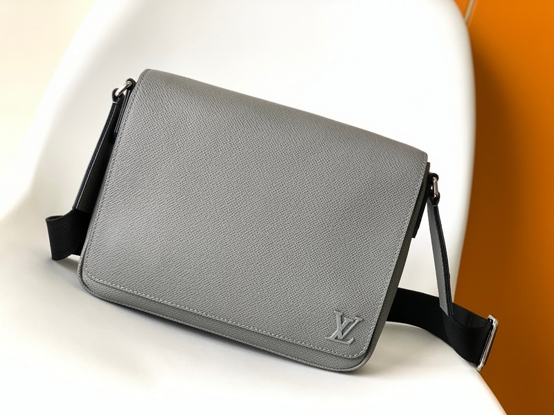 LV Handbags AAAA(Men)-203