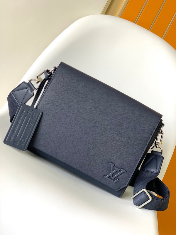 LV Handbags AAAA(Men)-211