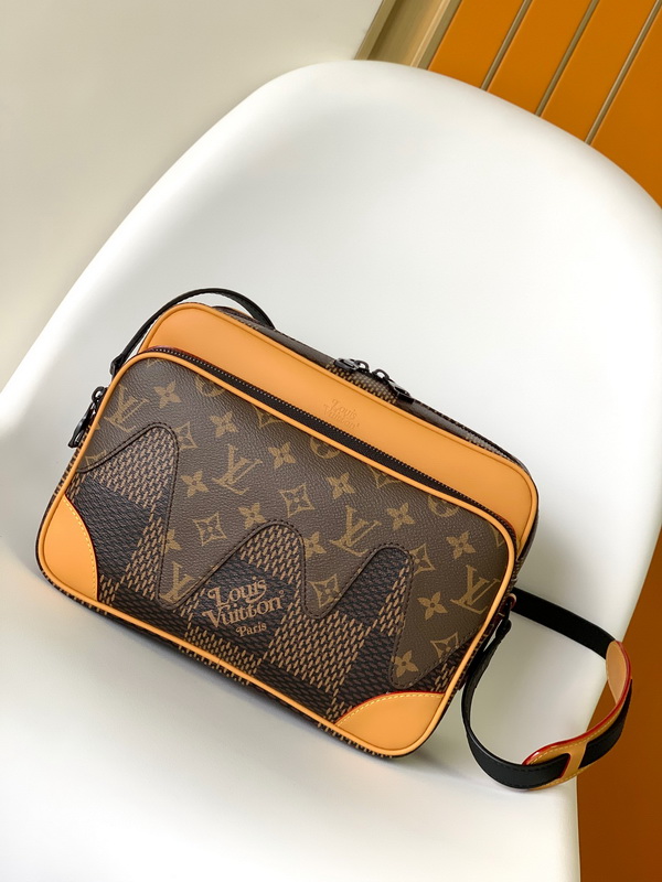 LV Handbags AAA(Women)-602