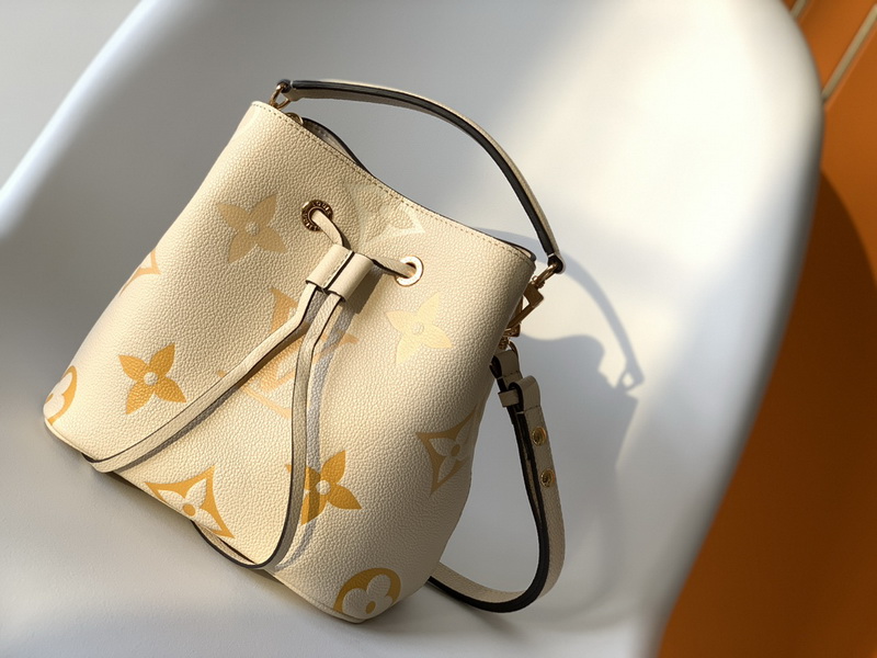 LV Handbags AAA(Women)-758