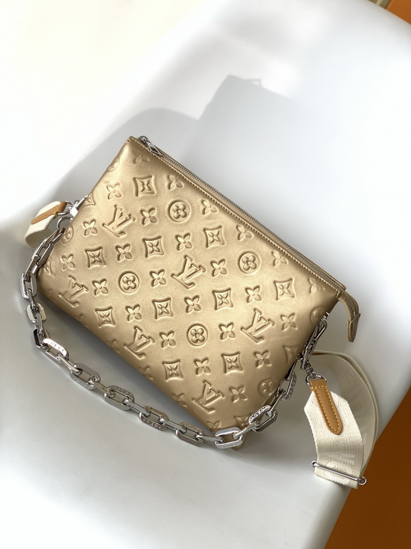 LV Handbags AAA(Women)-930