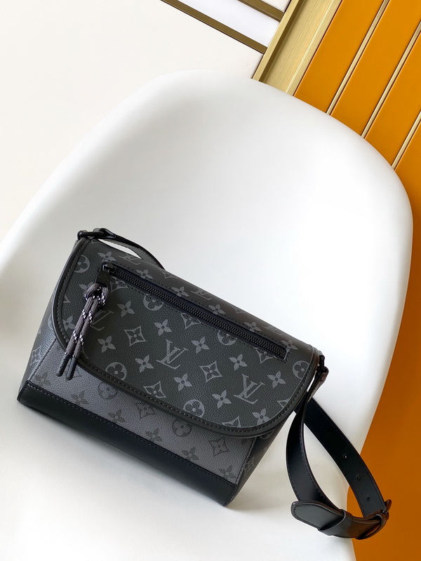 LV Handbags AAAA(Men)-246