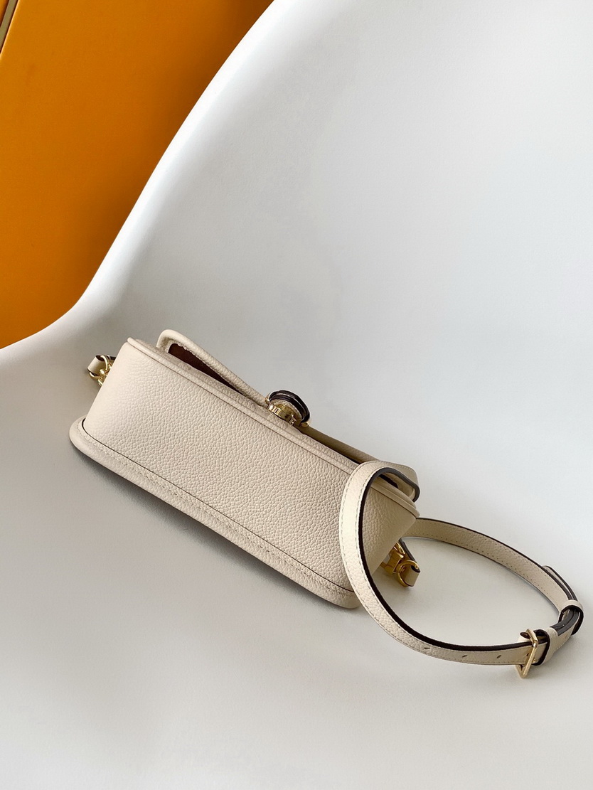 LV Bag-NFC(AAA)-080
