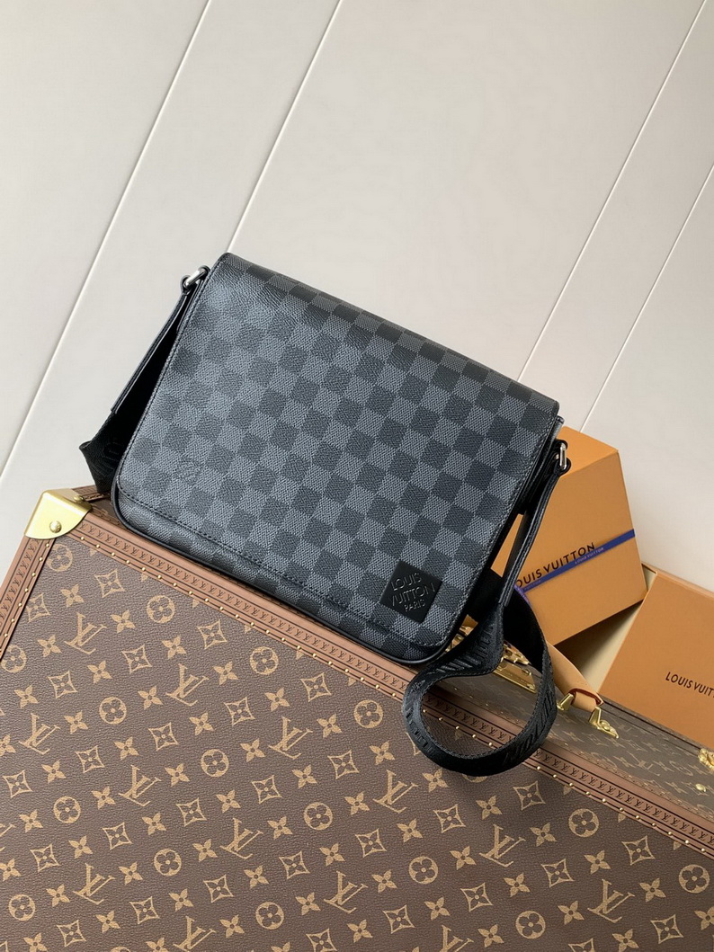 LV Bag-NFC(AAA)-111