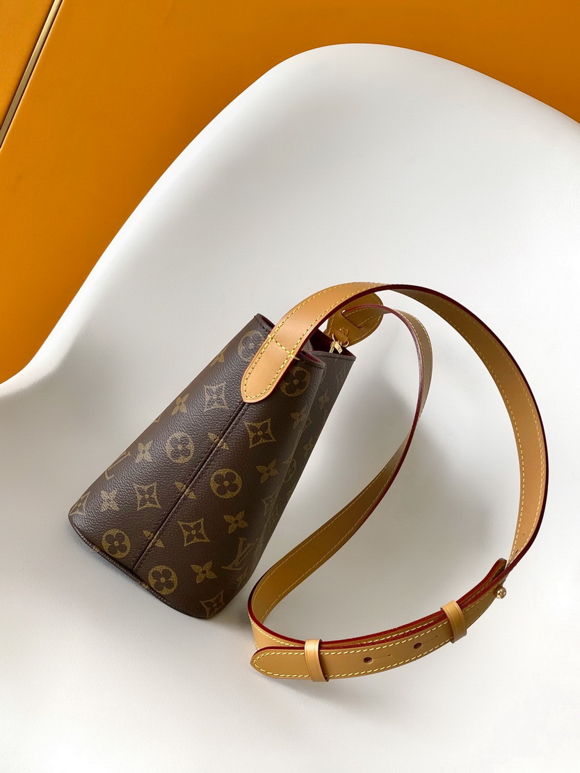 LV Bag-NFC(AAA)-139