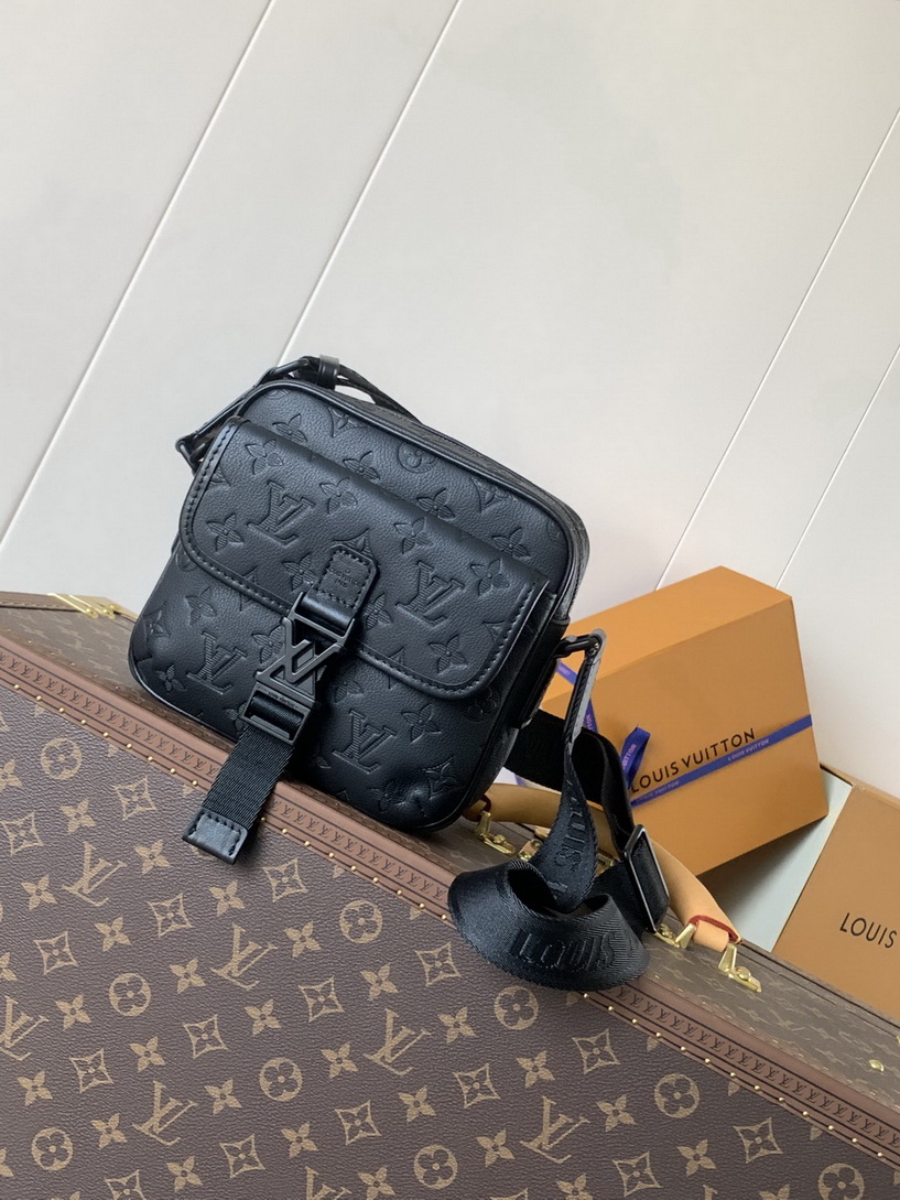 LV Bag-NFC(AAA)-183