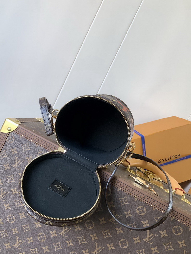 LV Bag-NFC(AAA)-333
