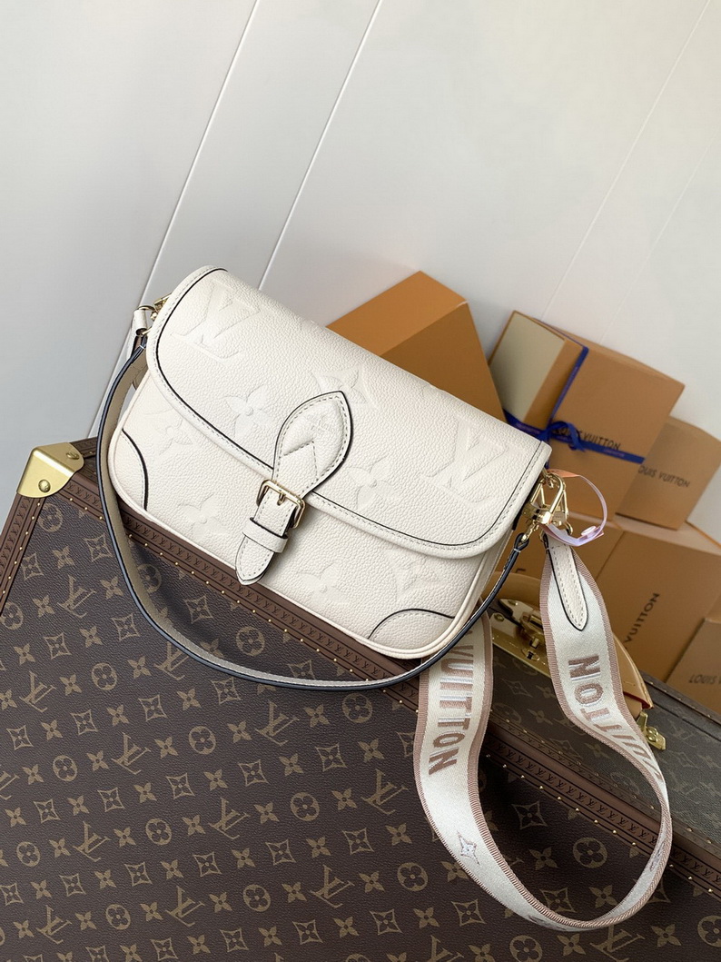 LV Bag-NFC(AAA)-534