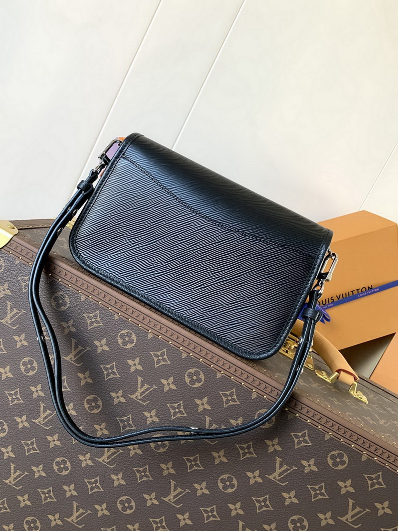 LV Bag-NFC(AAA)-545