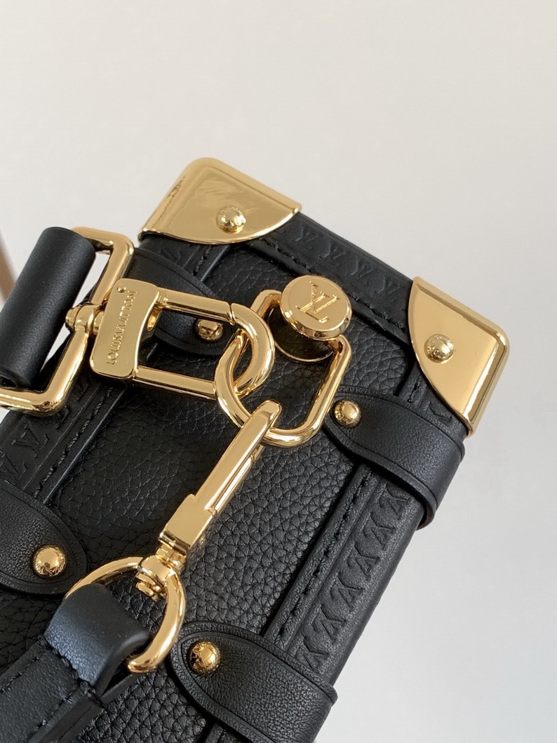 LV Bag-NFC(AAA)-550