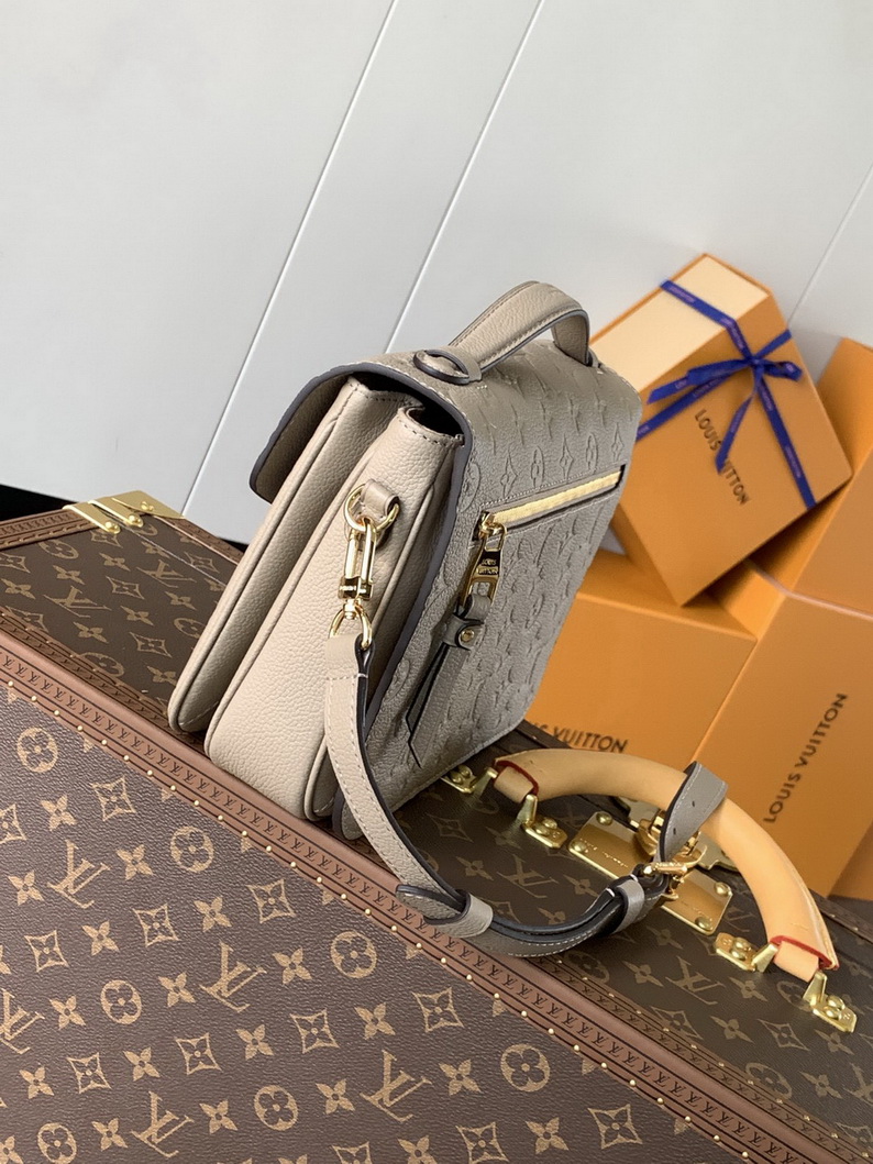 LV Bag-NFC(AAA)-575