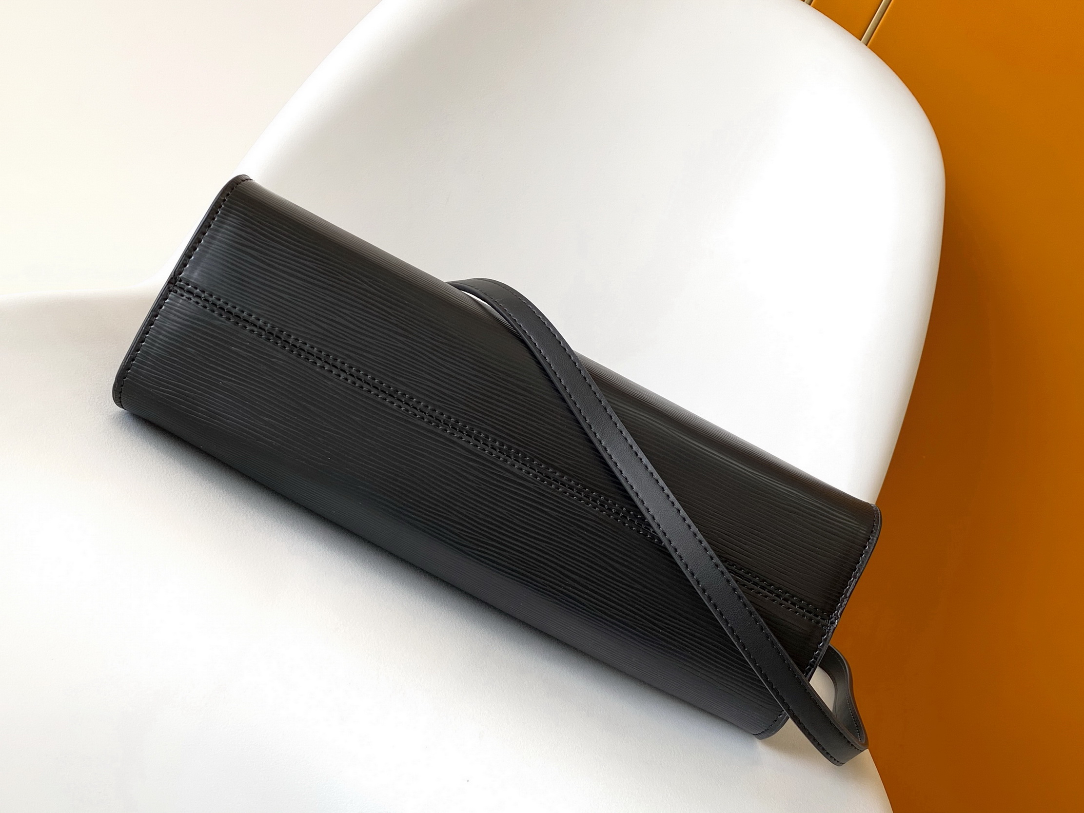 LV Bag-NFC(AAA)-623