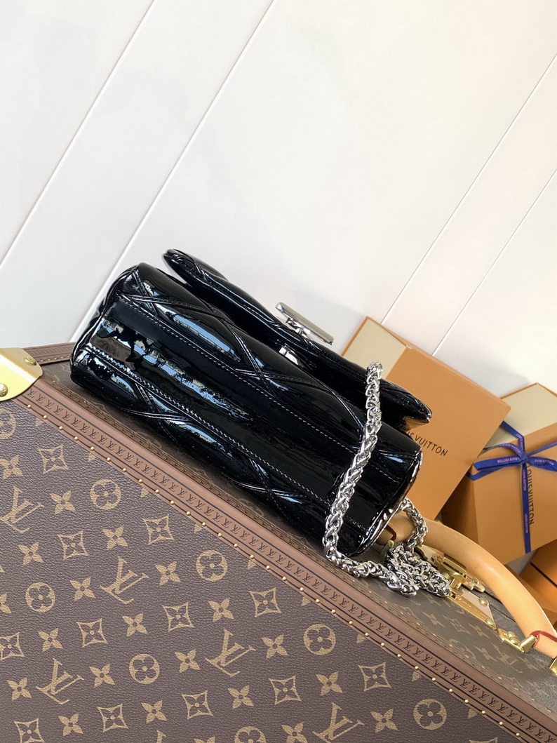 LV Bag-NFC(AAA)-656