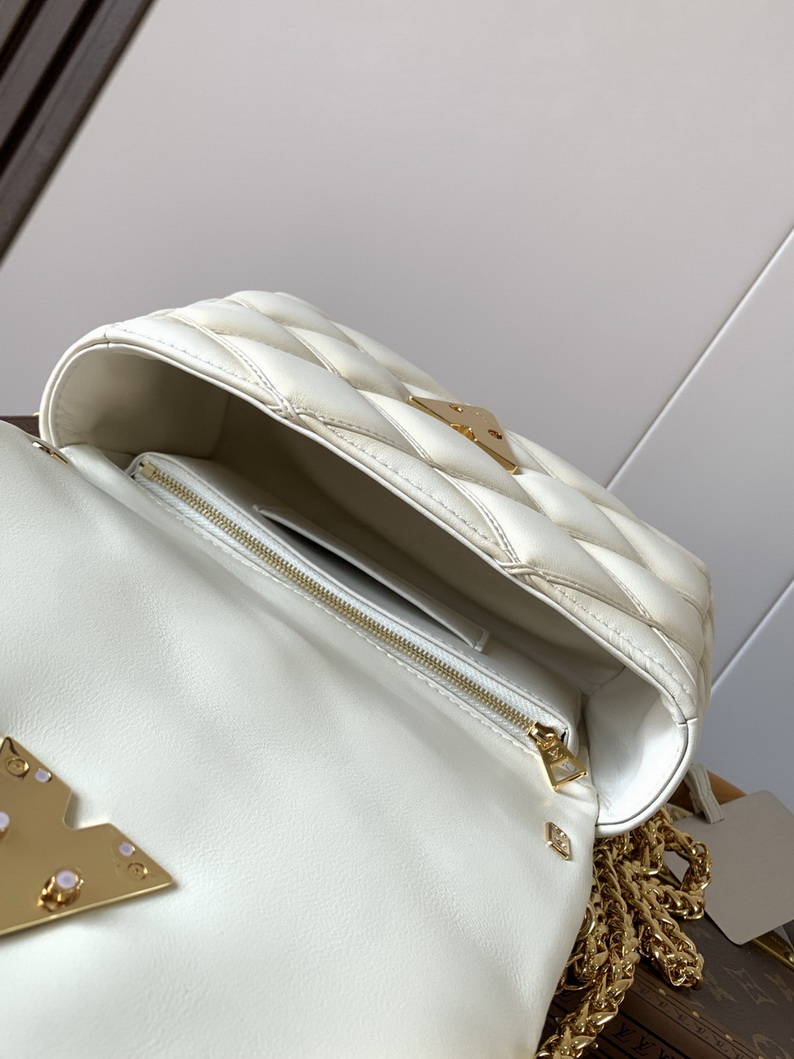 LV Bag-NFC(AAA)-667