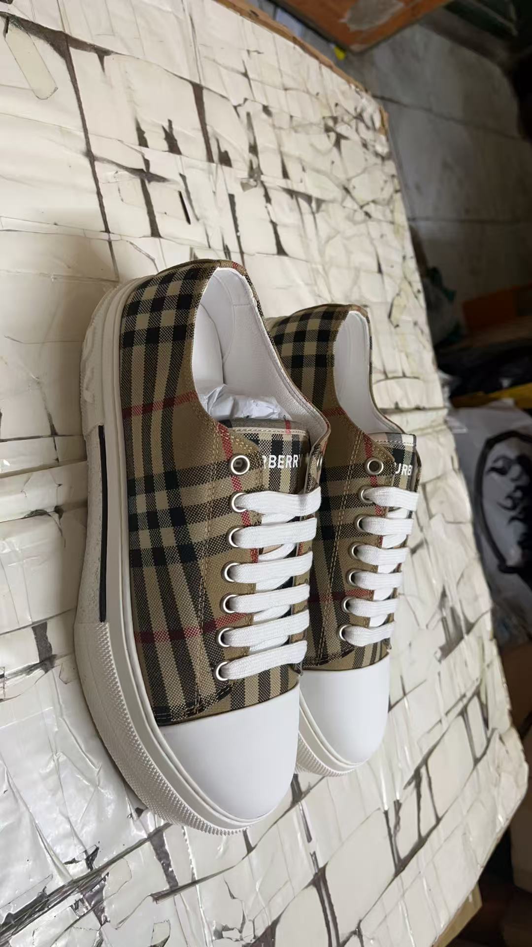 Burberry Shoes(AAA)-124
