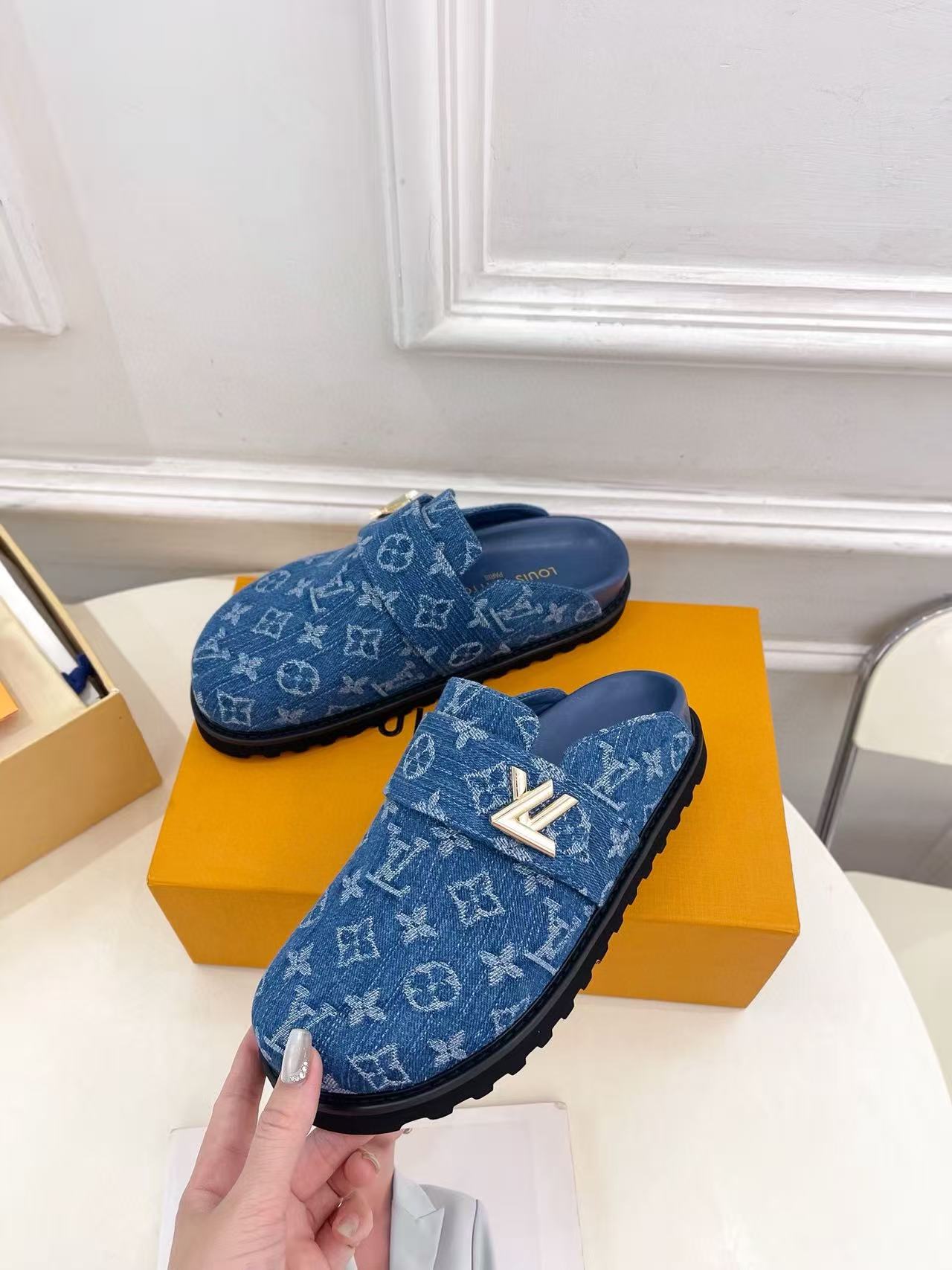 LV Slippers(AAA)-087