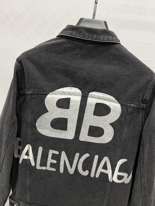 Balenciaga Jacket-058