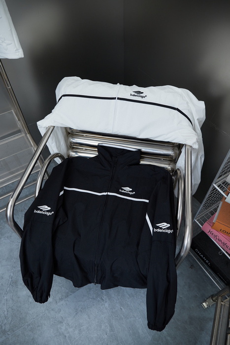Balenciaga Jacket-096