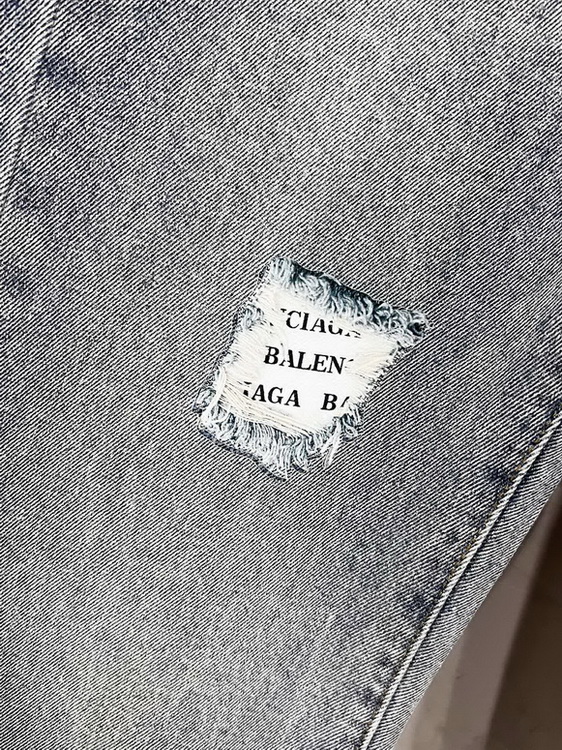 Balenciaga Jeans-029
