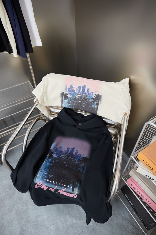 Balenciaga Hoody-071